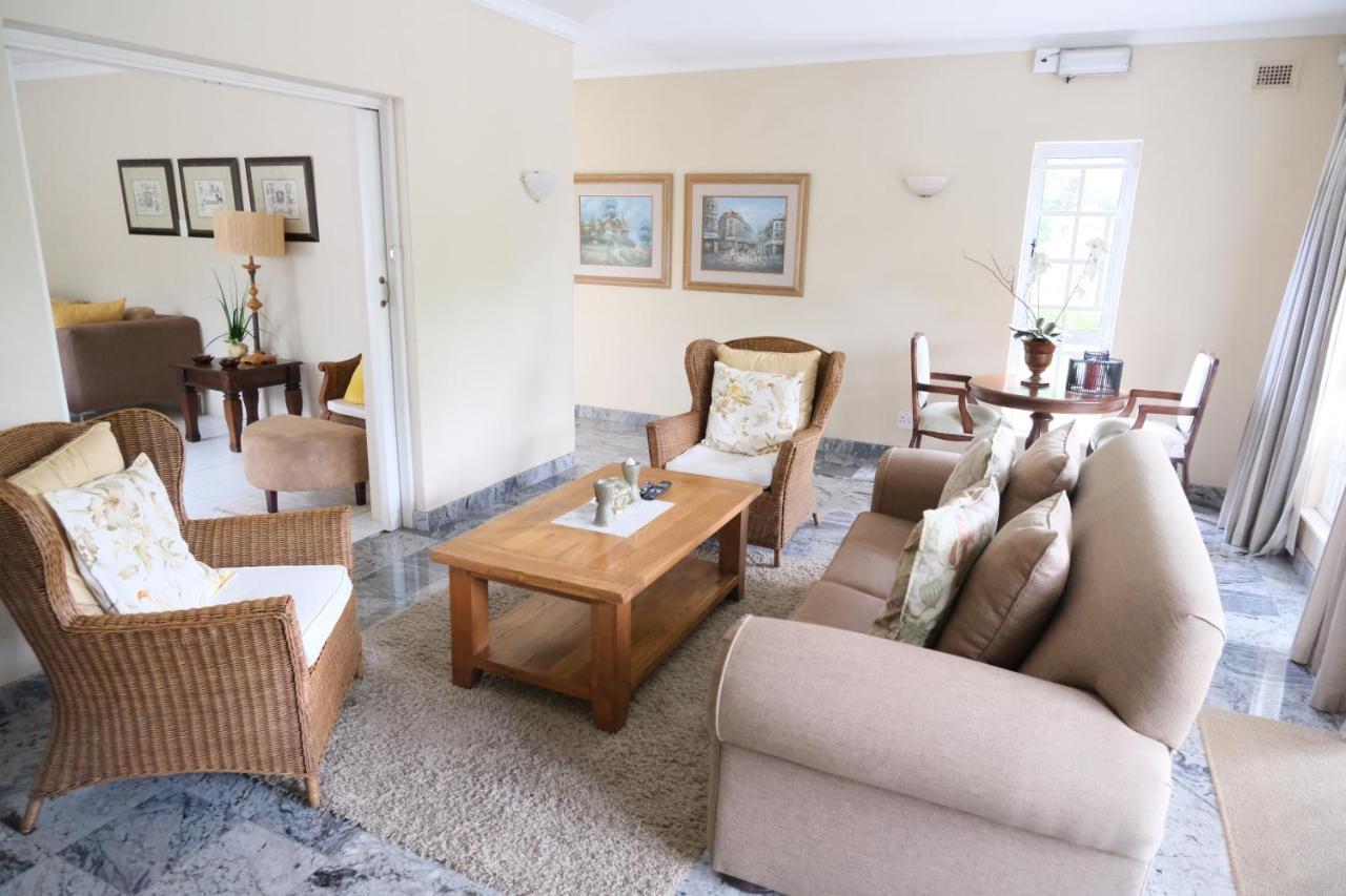 The Whitehouse Bed And Breakfast 다반 외부 사진