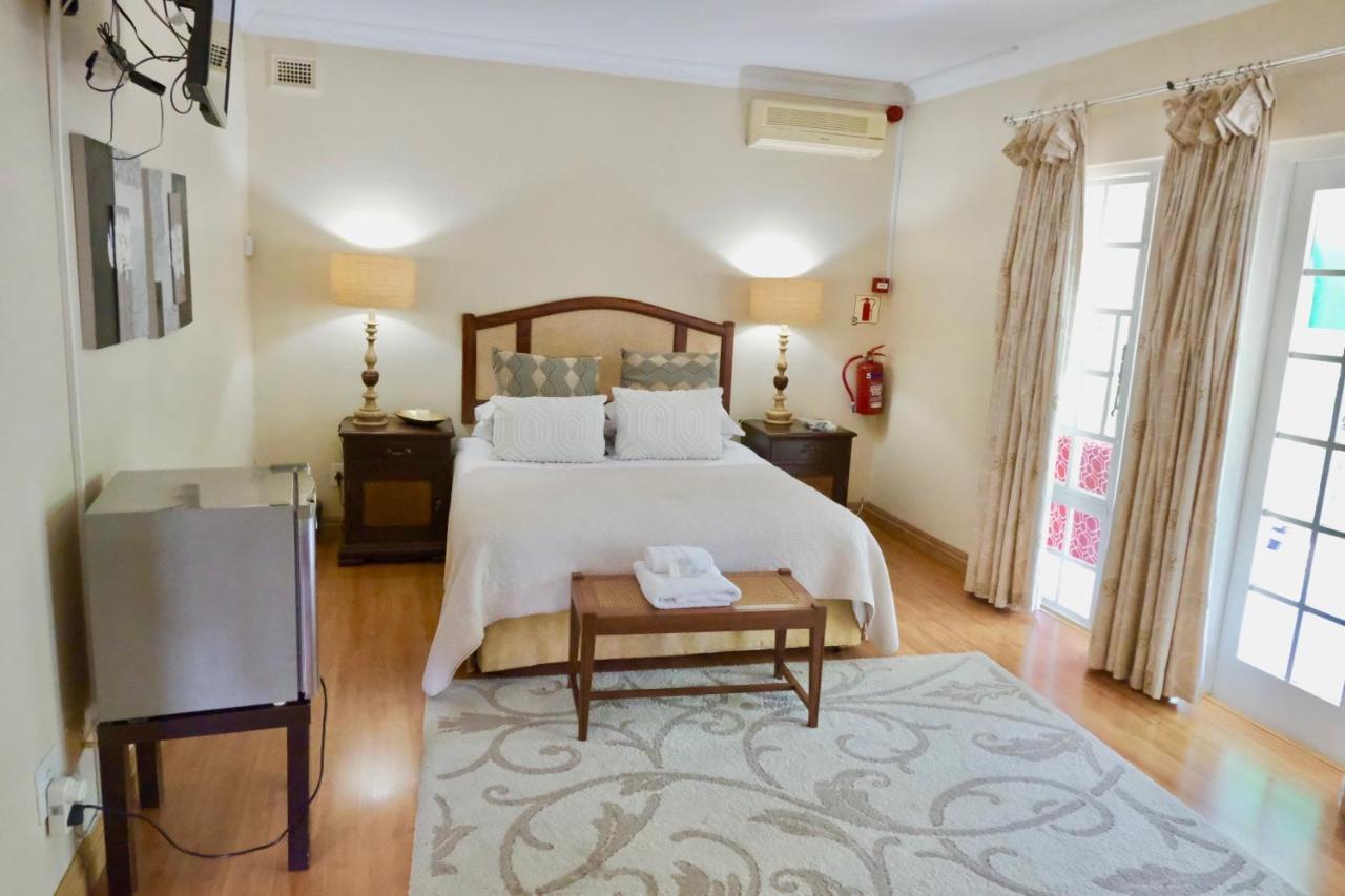The Whitehouse Bed And Breakfast 다반 외부 사진